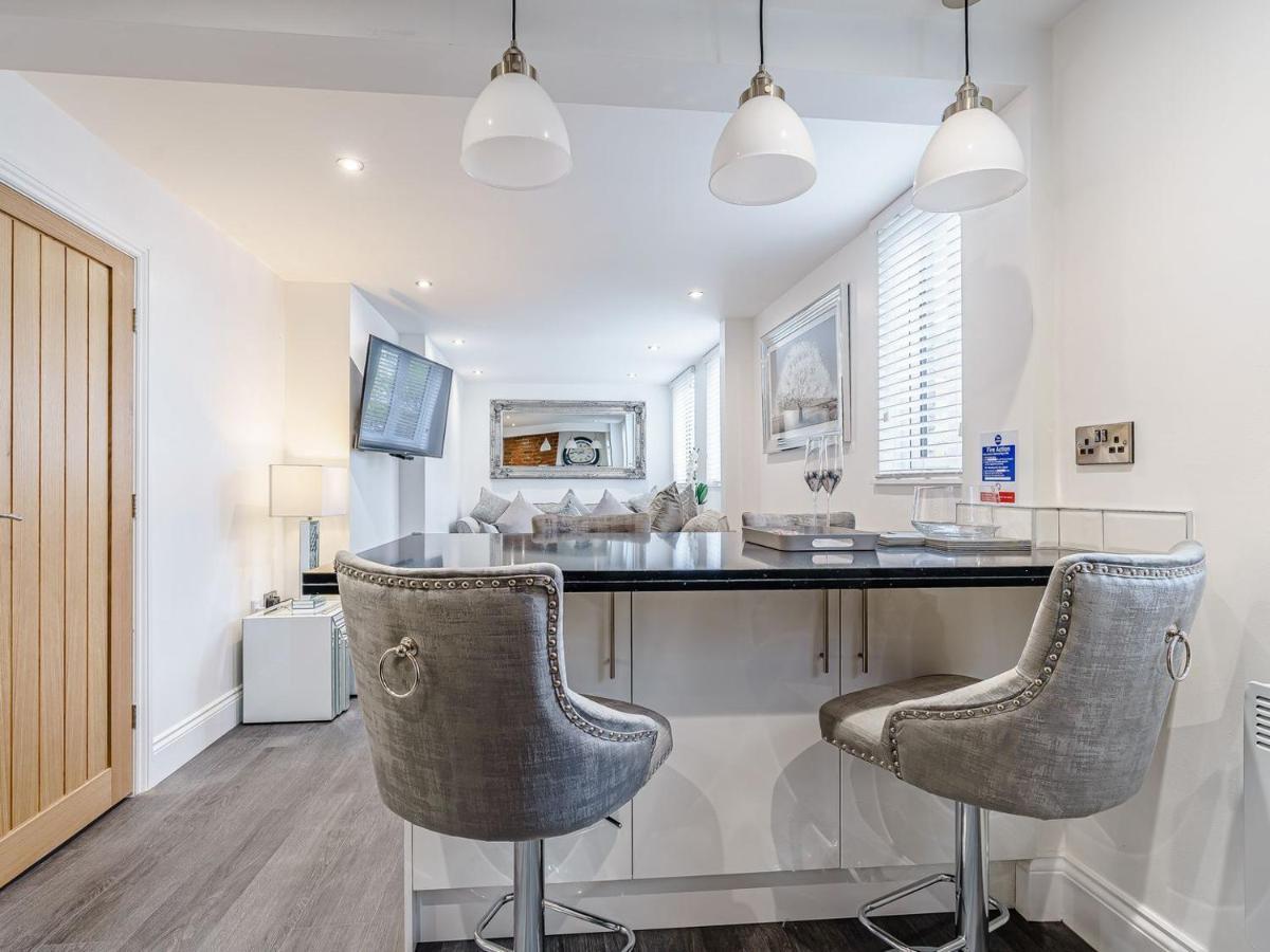 Tower Apartment Вітбі Екстер'єр фото