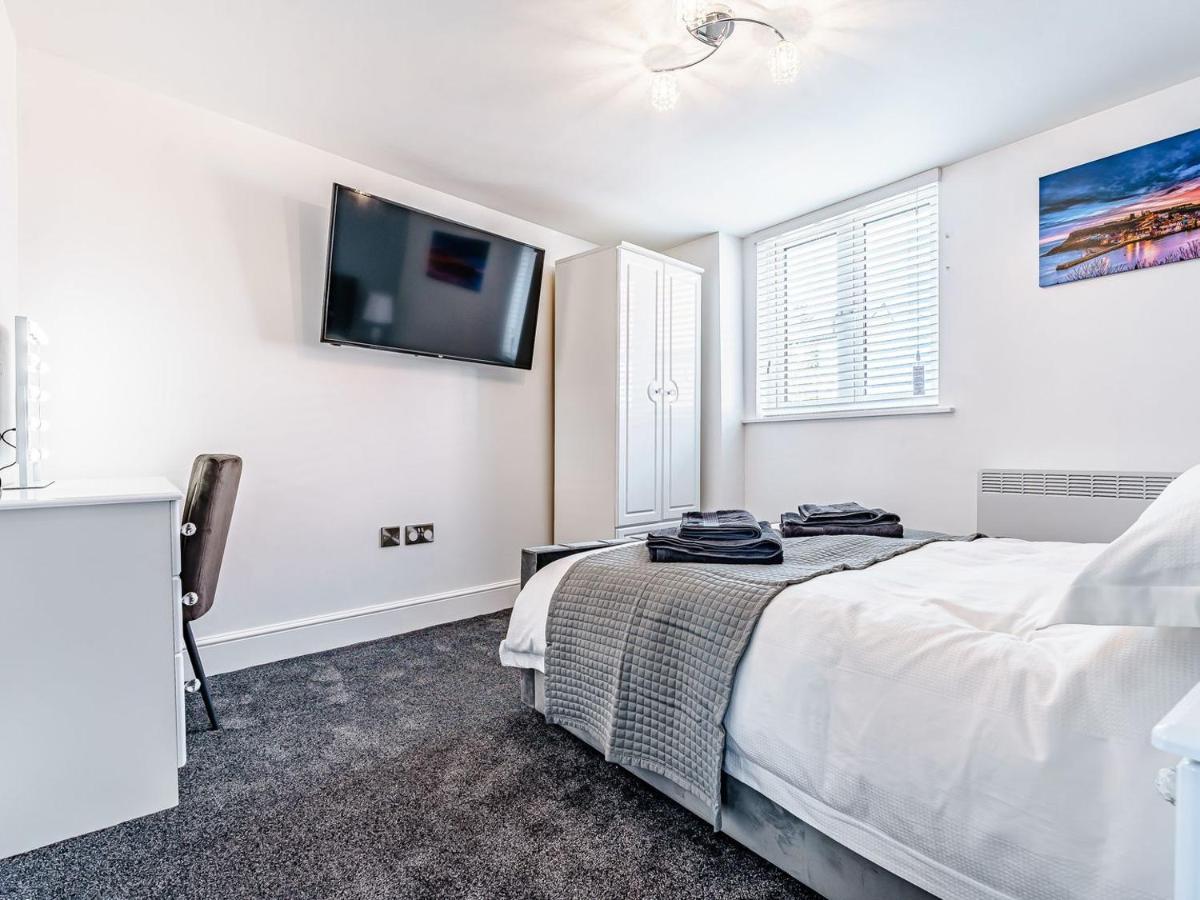 Tower Apartment Вітбі Екстер'єр фото